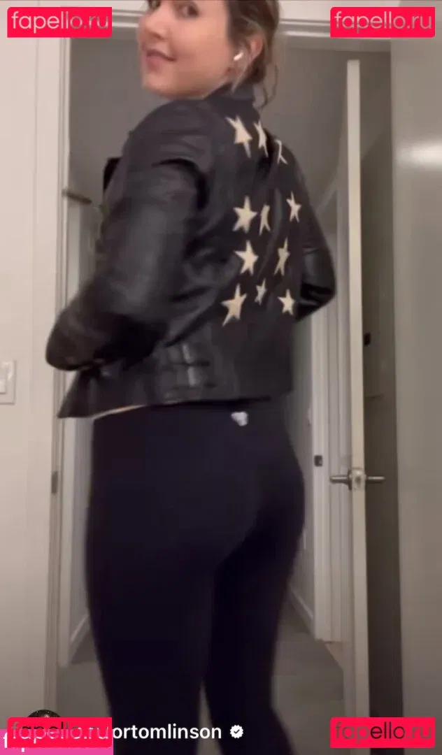 Taylor Tomlinson Onlyfans Photo Gallery 