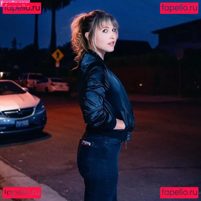 Taylor Tomlinson Onlyfans Photo Gallery 