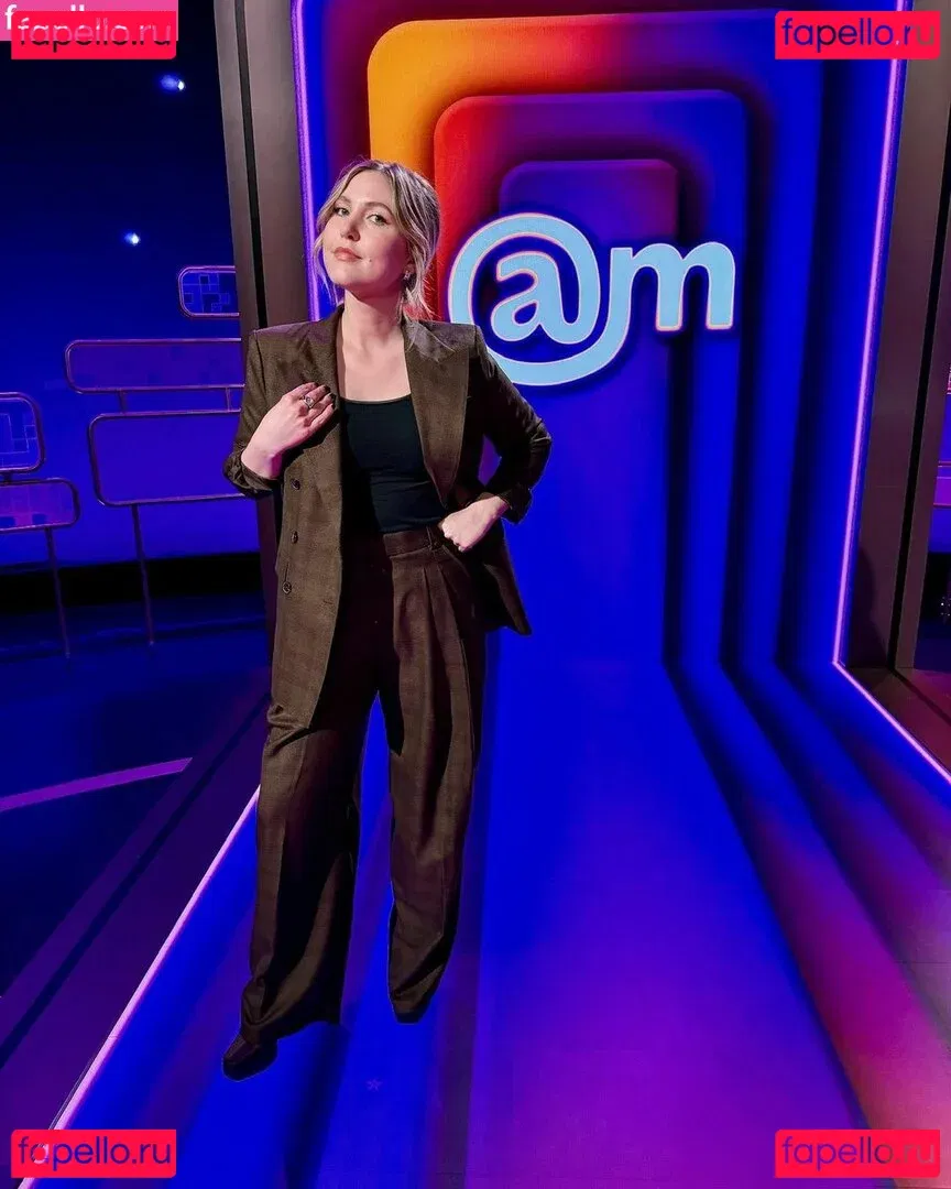 Taylor Tomlinson Onlyfans Photo Gallery 