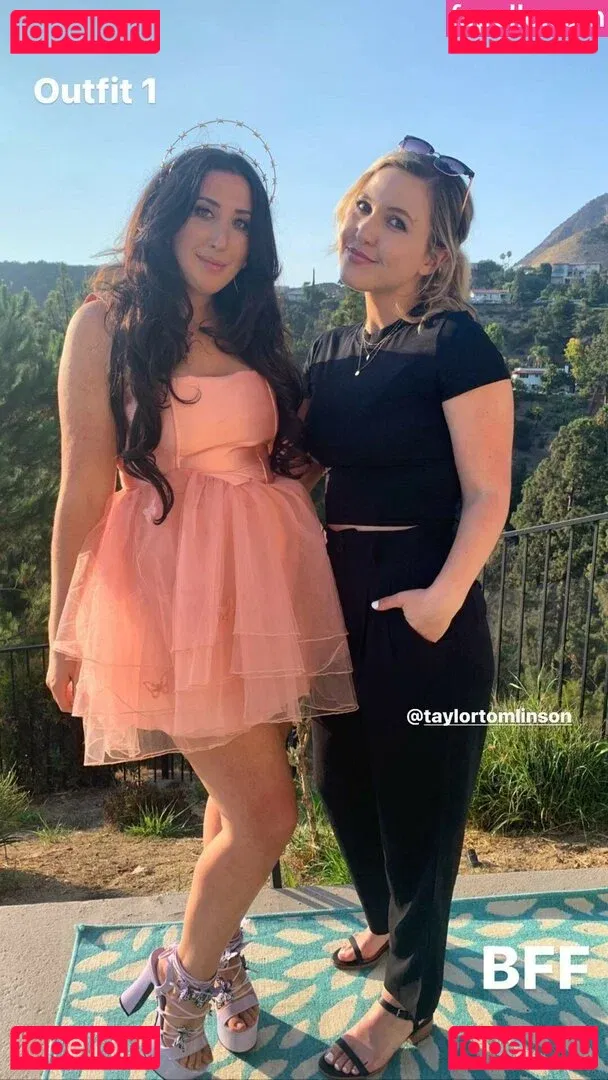 Taylor Tomlinson Onlyfans Photo Gallery 