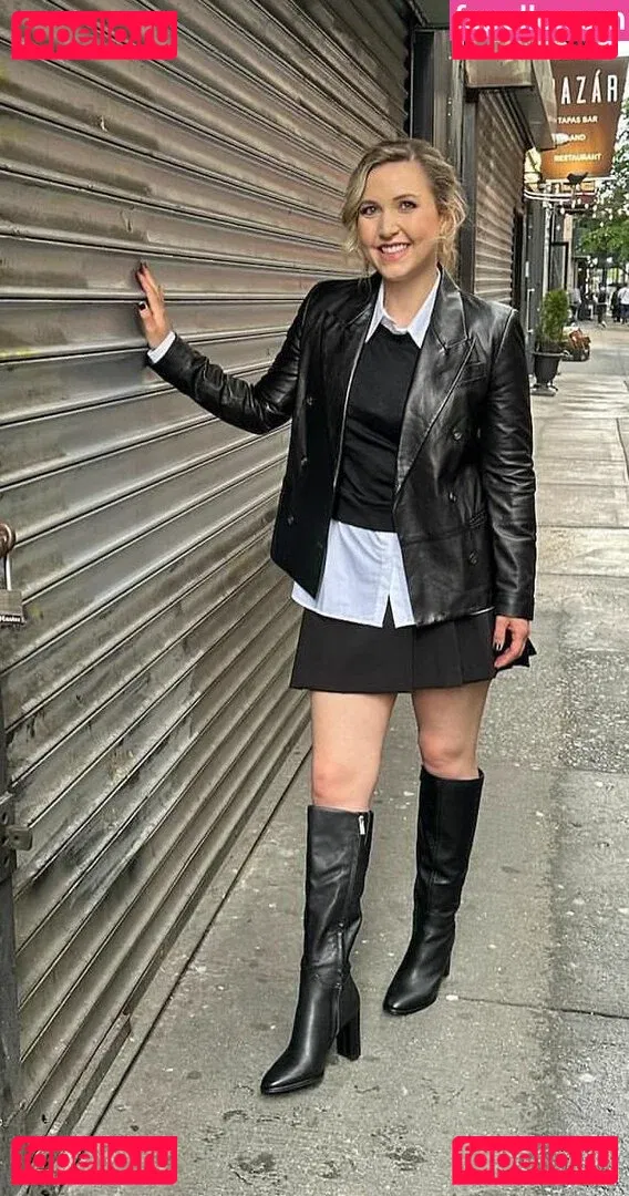 Taylor Tomlinson Onlyfans Photo Gallery 