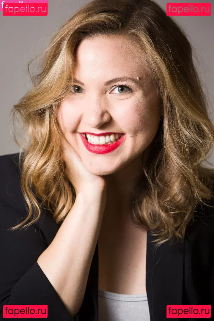 Taylor Tomlinson Onlyfans Photo Gallery 