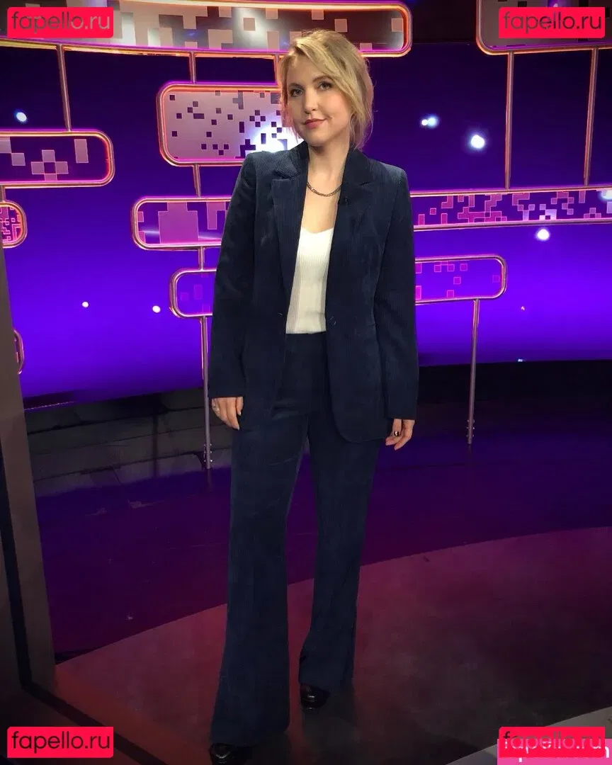 Taylor Tomlinson Onlyfans Photo Gallery 