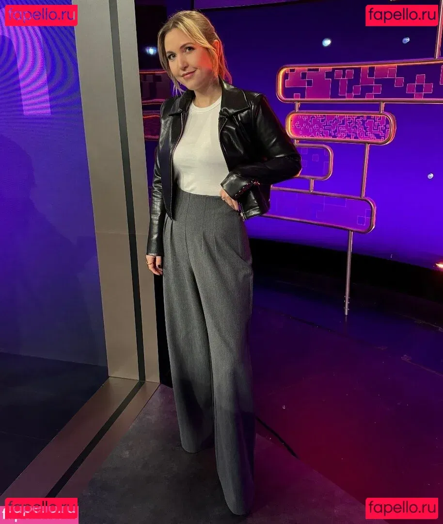 Taylor Tomlinson Onlyfans Photo Gallery 