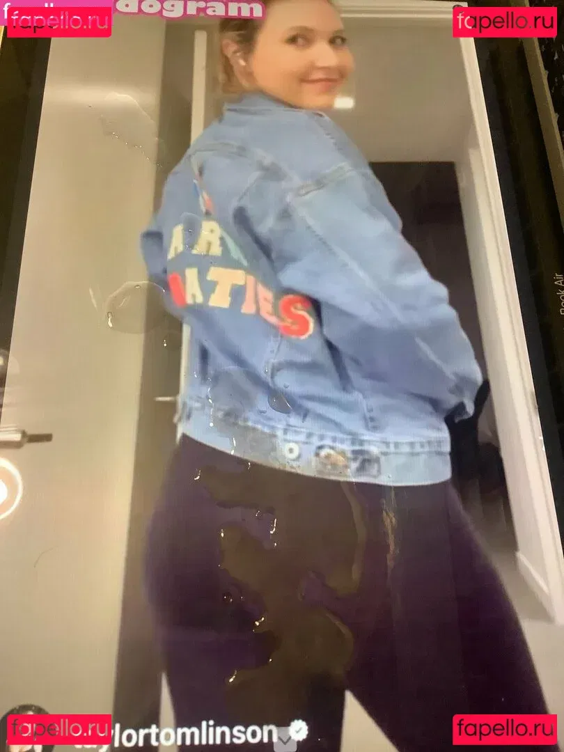 Taylor Tomlinson Onlyfans Photo Gallery 