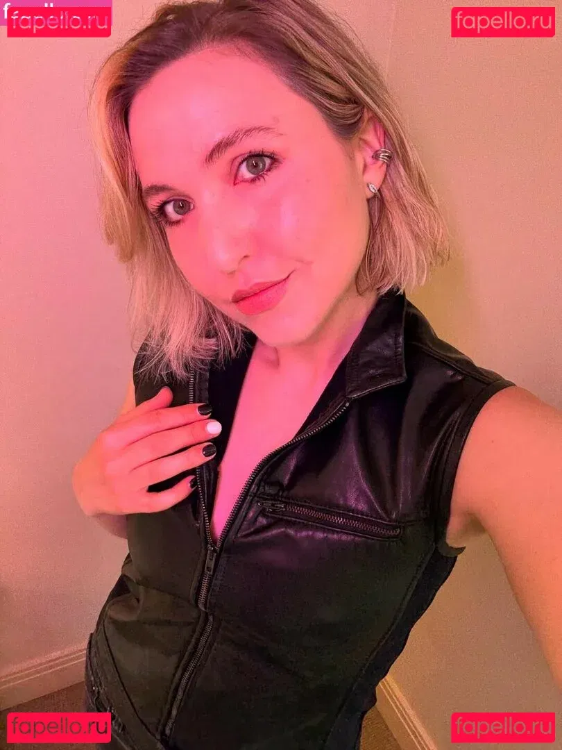 Taylor Tomlinson Onlyfans Photo Gallery 