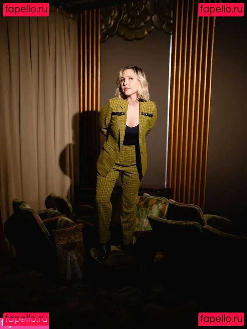 Taylor Tomlinson Onlyfans Photo Gallery 