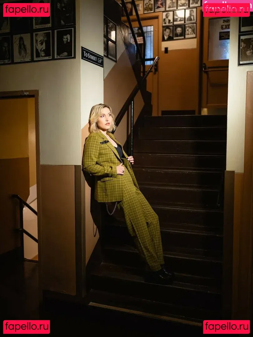 Taylor Tomlinson Onlyfans Photo Gallery 