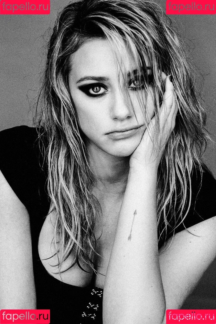 Lili Reinhart Onlyfans Photo Gallery 