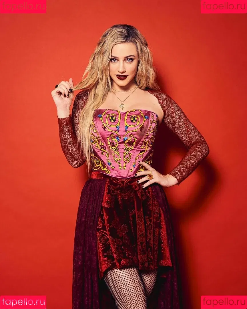 Lili Reinhart Onlyfans Photo Gallery 