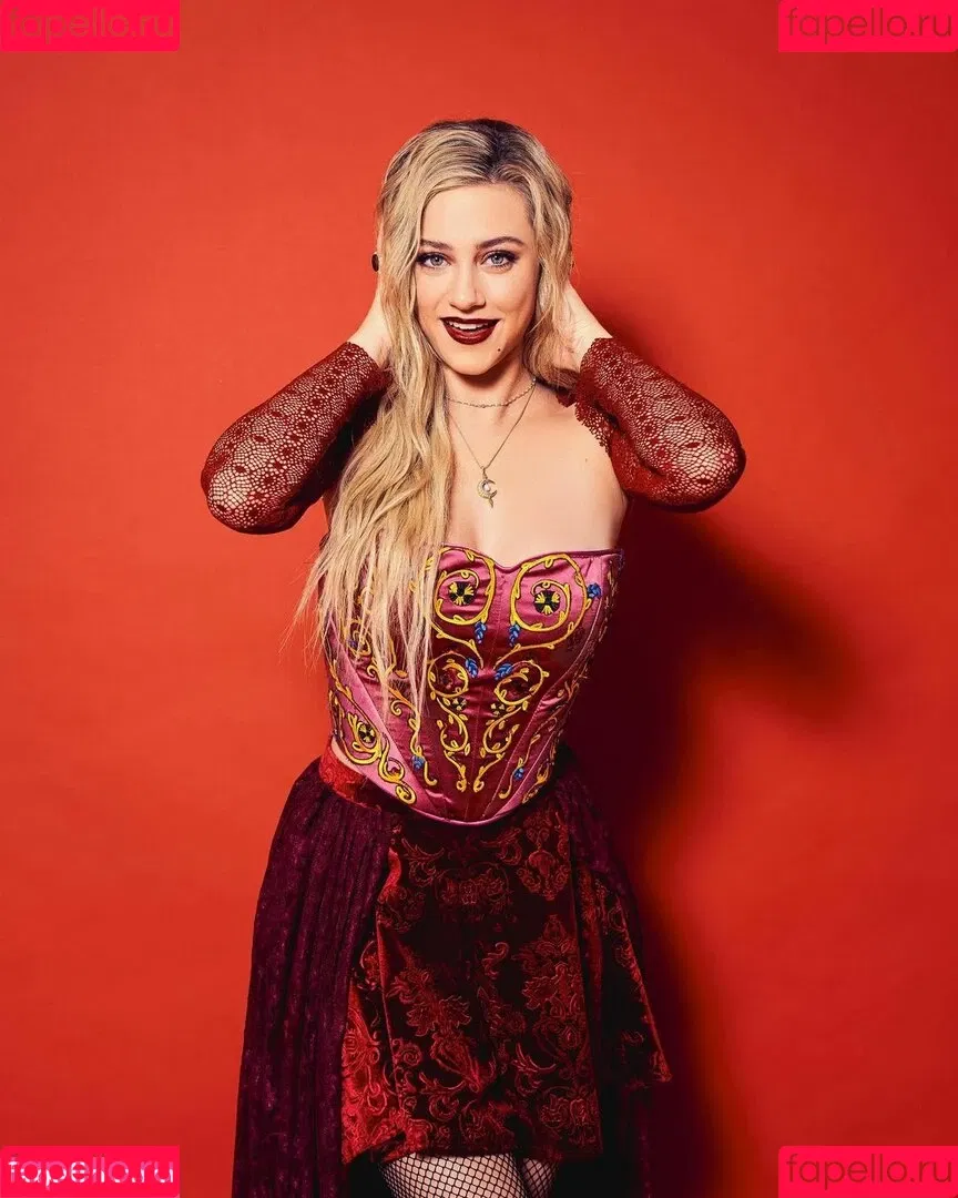 Lili Reinhart Onlyfans Photo Gallery 