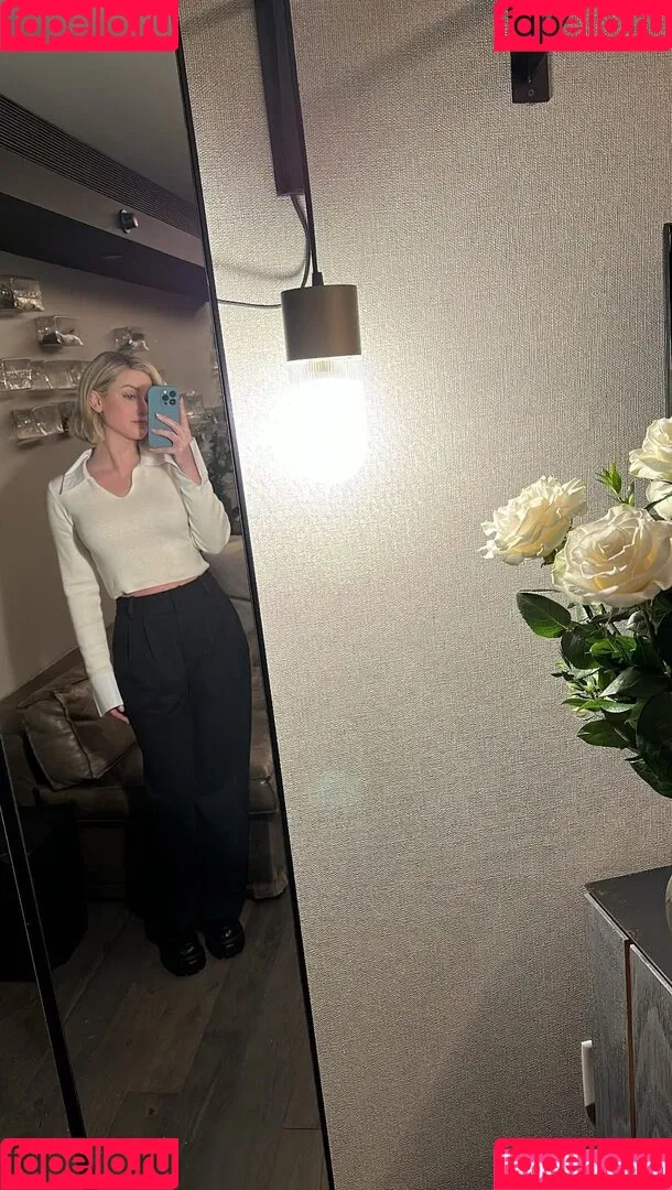 Lili Reinhart Onlyfans Photo Gallery 