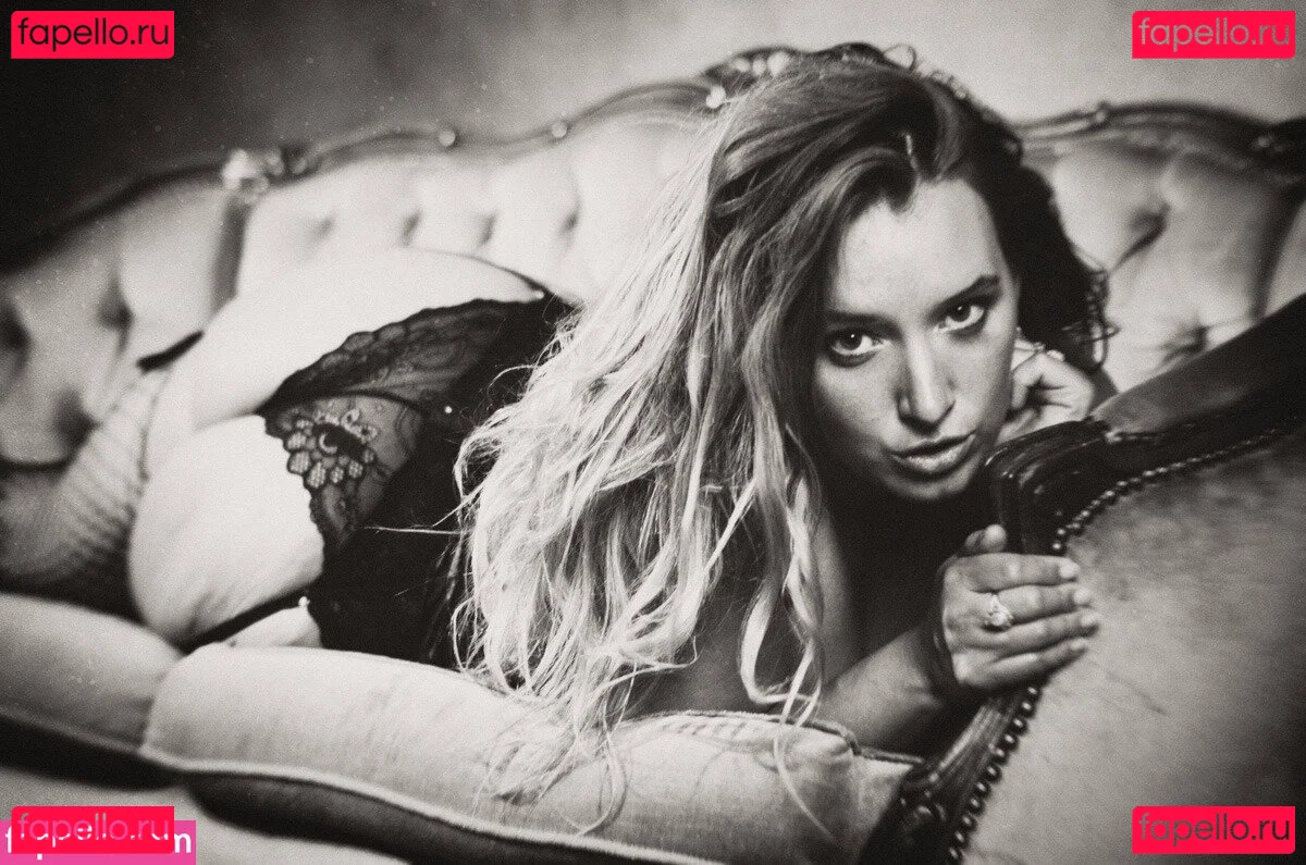 Summers VonHesse Onlyfans Photo Gallery 