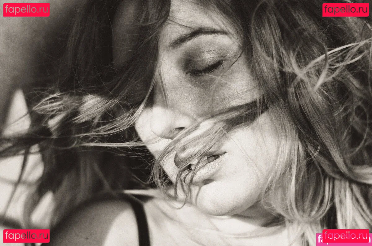 Summers VonHesse Onlyfans Photo Gallery 