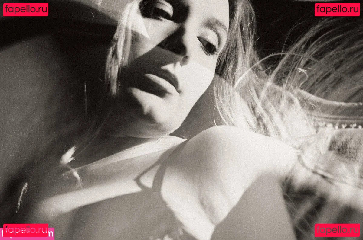 Summers VonHesse Onlyfans Photo Gallery 