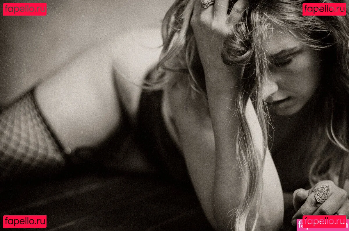 Summers VonHesse Onlyfans Photo Gallery 