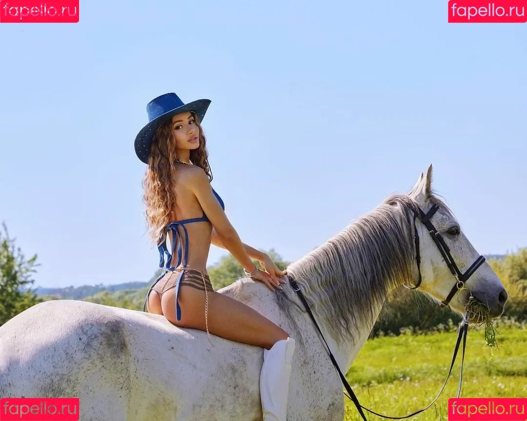 Valentina Grishko Onlyfans Photo Gallery 