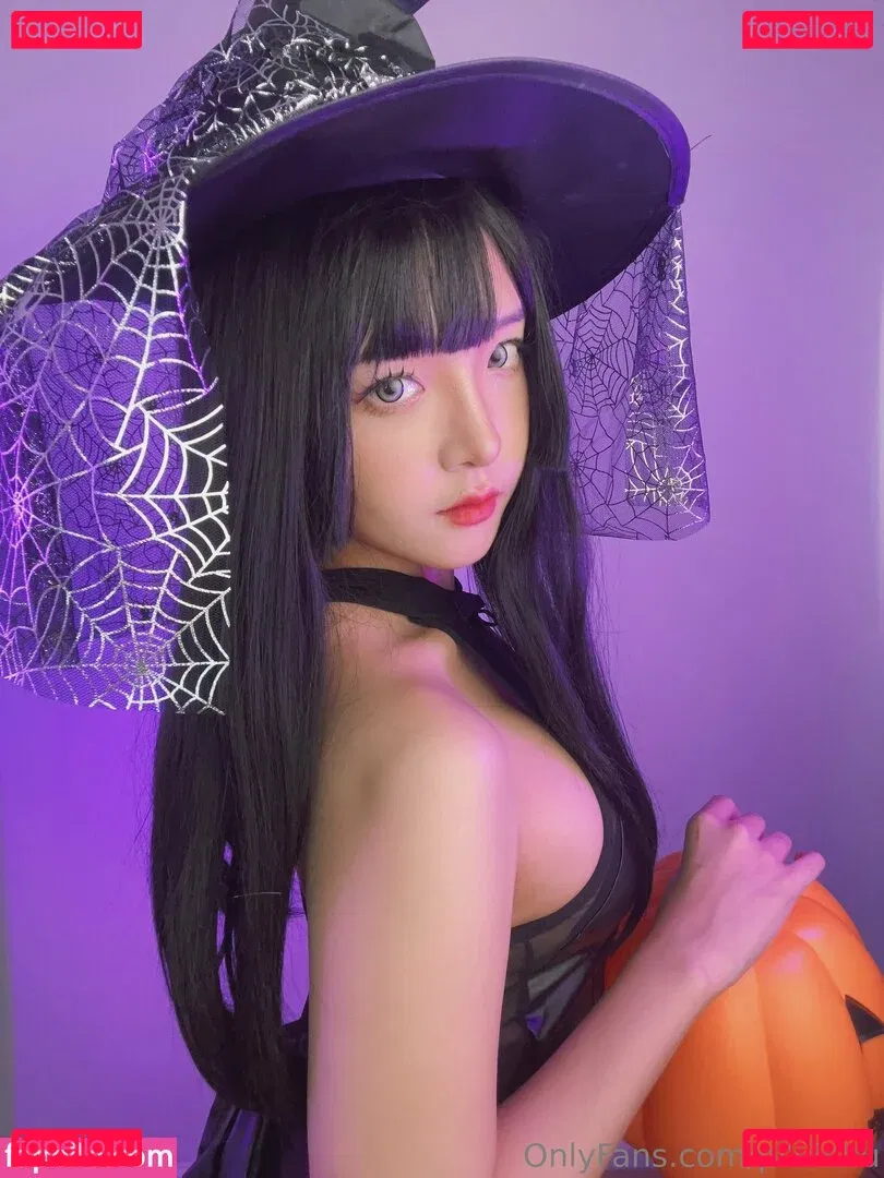 pikiichu Onlyfans Photo Gallery 