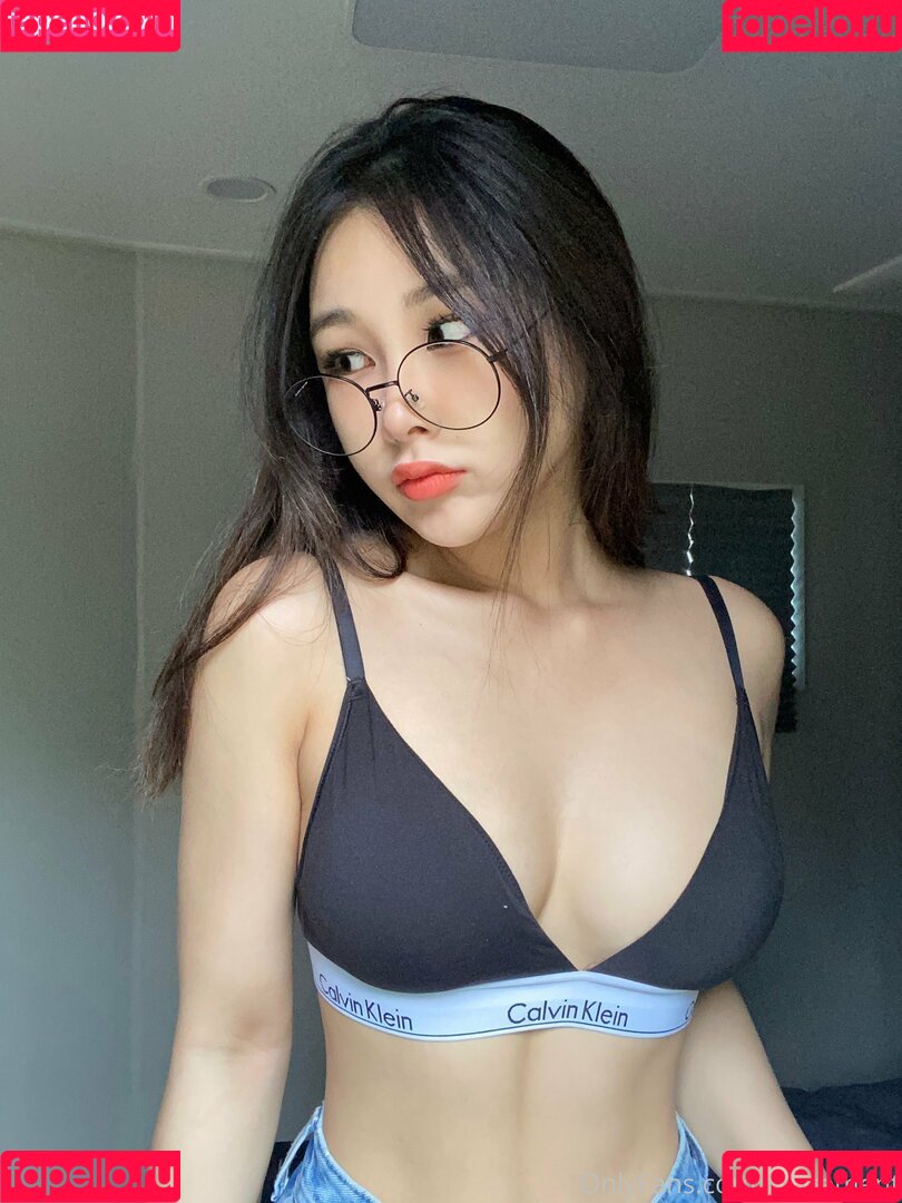 Grace Kim Onlyfans Photo Gallery 