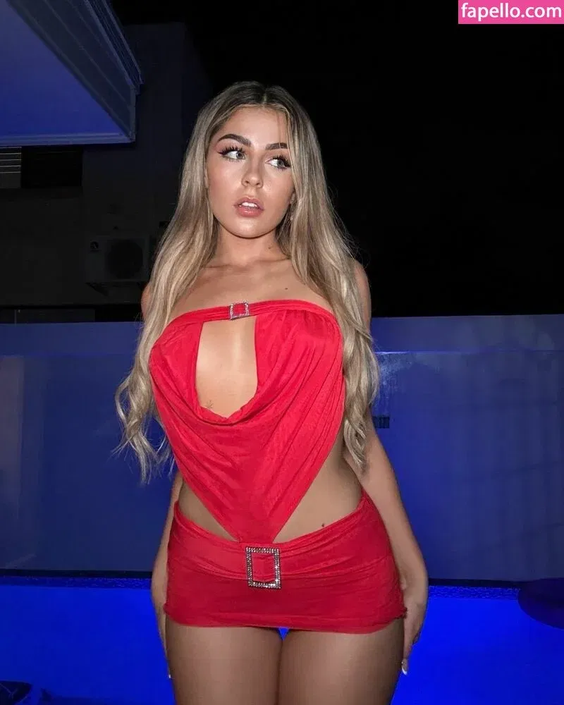 soley.urs Onlyfans Photo Gallery 