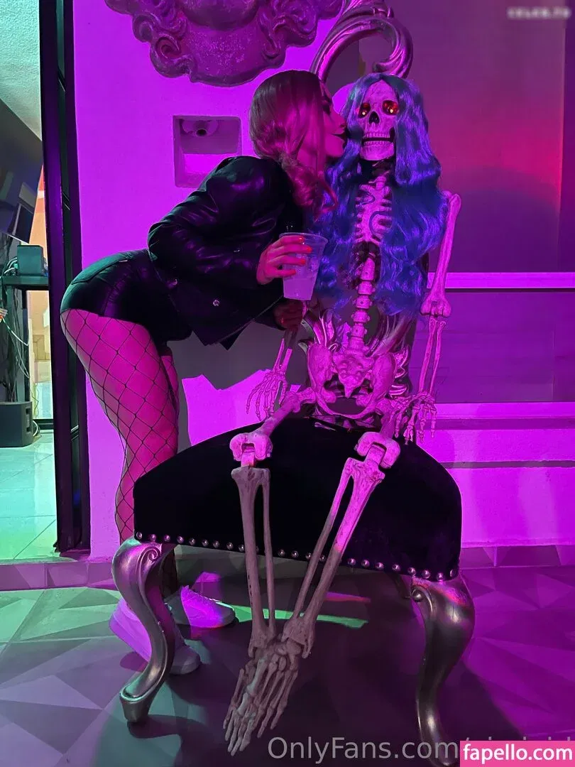 eimigirl Onlyfans Photo Gallery 