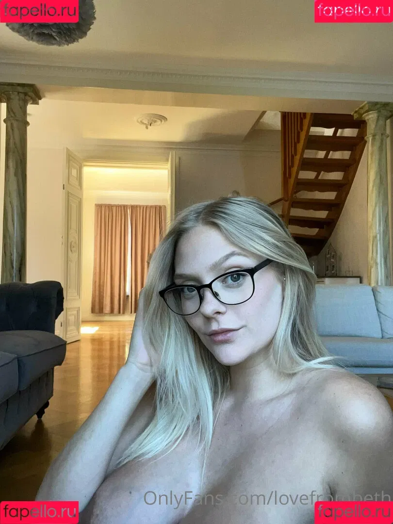 LoveFromBeth Onlyfans Photo Gallery 