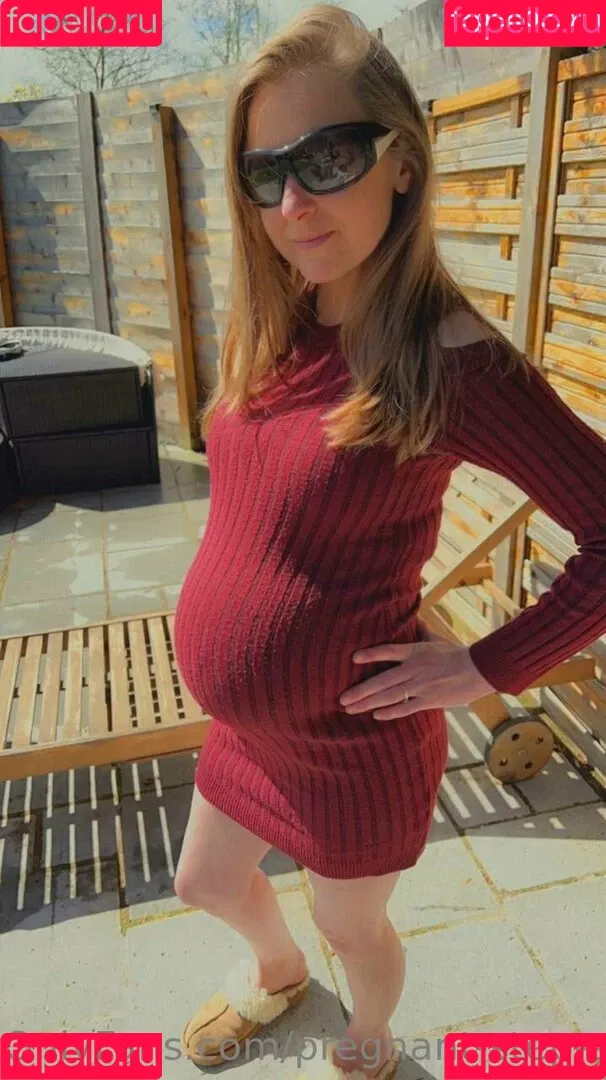 pregnant-step-sister Onlyfans Photo Gallery 