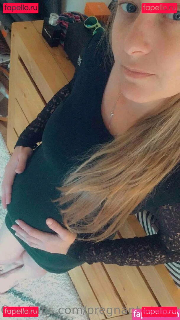 pregnant-step-sister Onlyfans Photo Gallery 