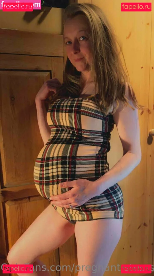 pregnant-step-sister Onlyfans Photo Gallery 