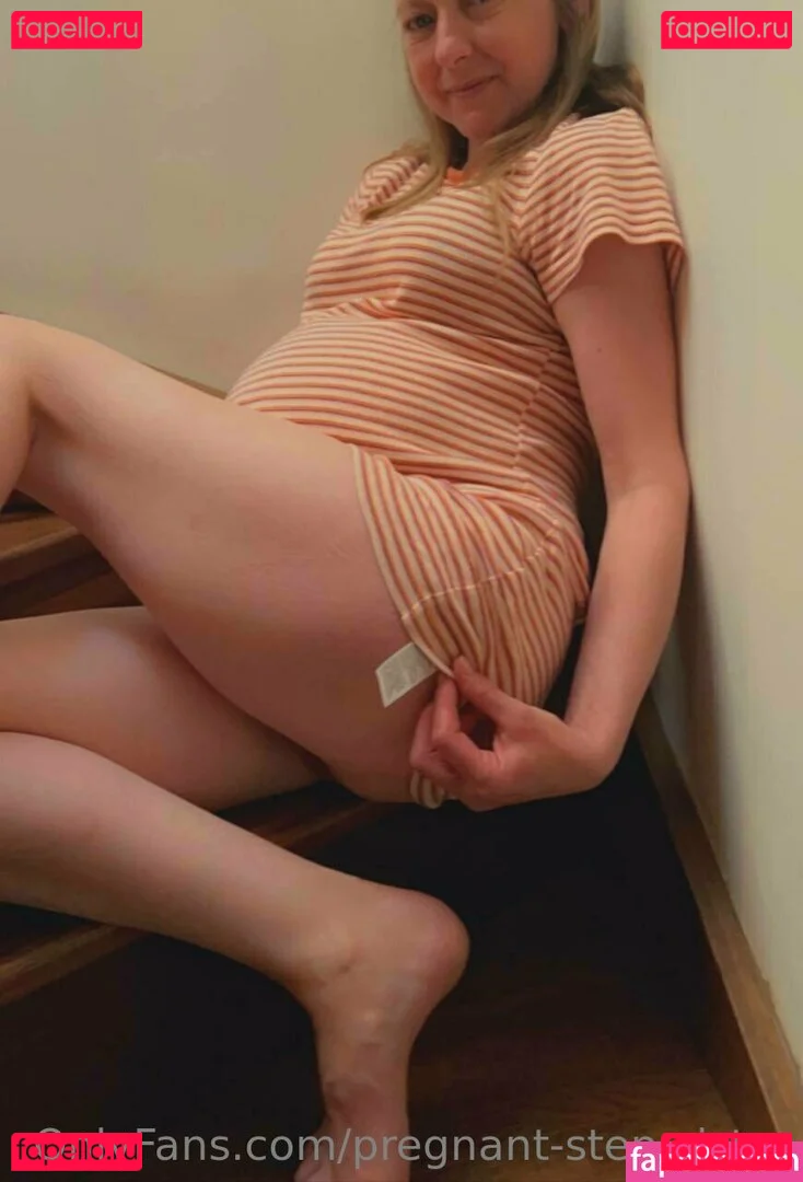 pregnant-step-sister Onlyfans Photo Gallery 