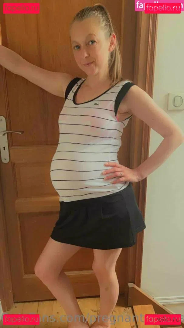 pregnant-step-sister Onlyfans Photo Gallery 