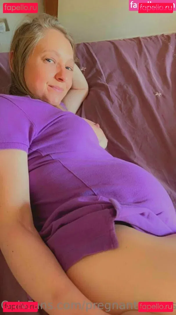 pregnant-step-sister Onlyfans Photo Gallery 