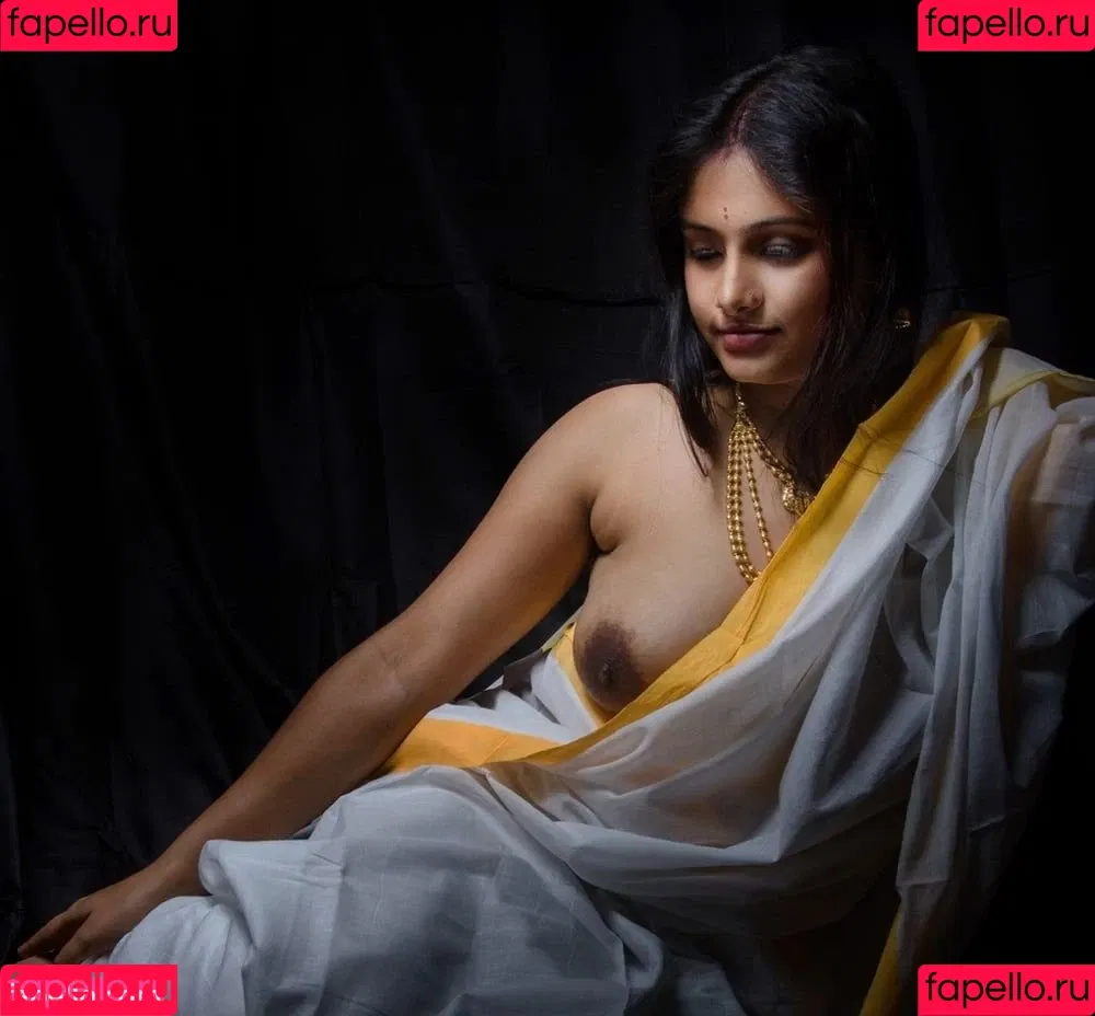 Yajnaseni Onlyfans Photo Gallery 