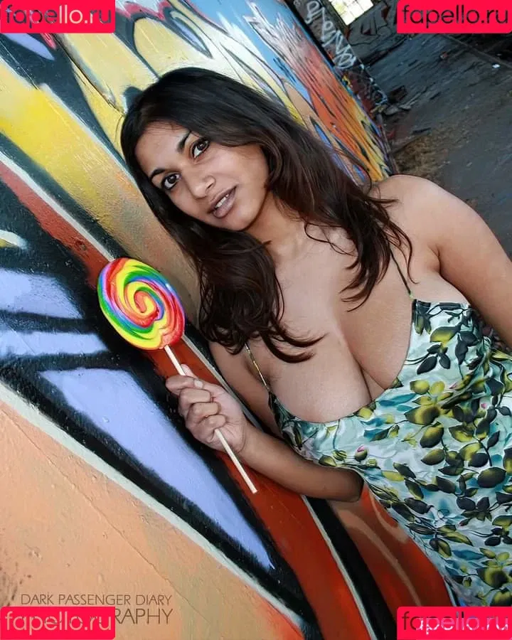 Yajnaseni Onlyfans Photo Gallery 