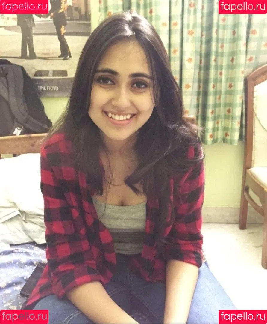 Yajnaseni Onlyfans Photo Gallery 