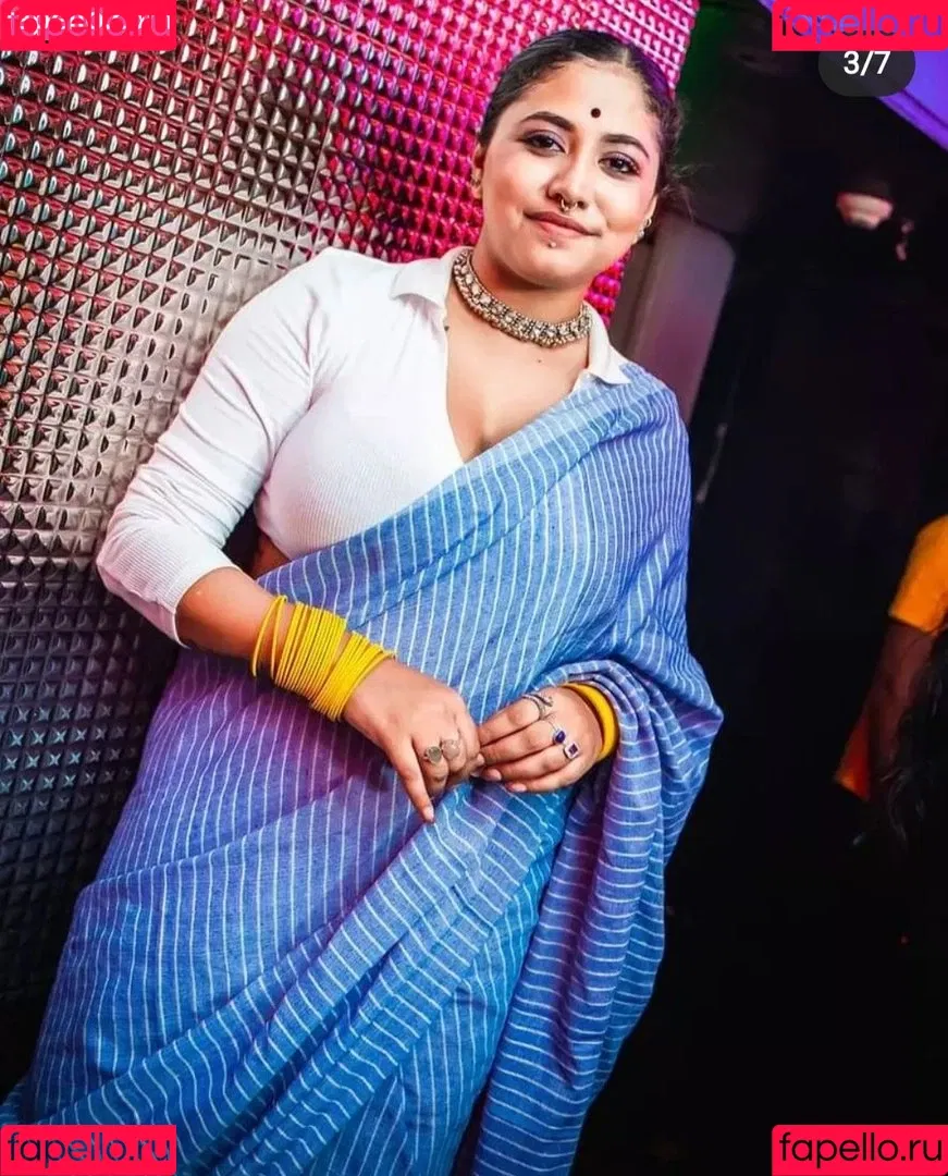 Yajnaseni Onlyfans Photo Gallery 