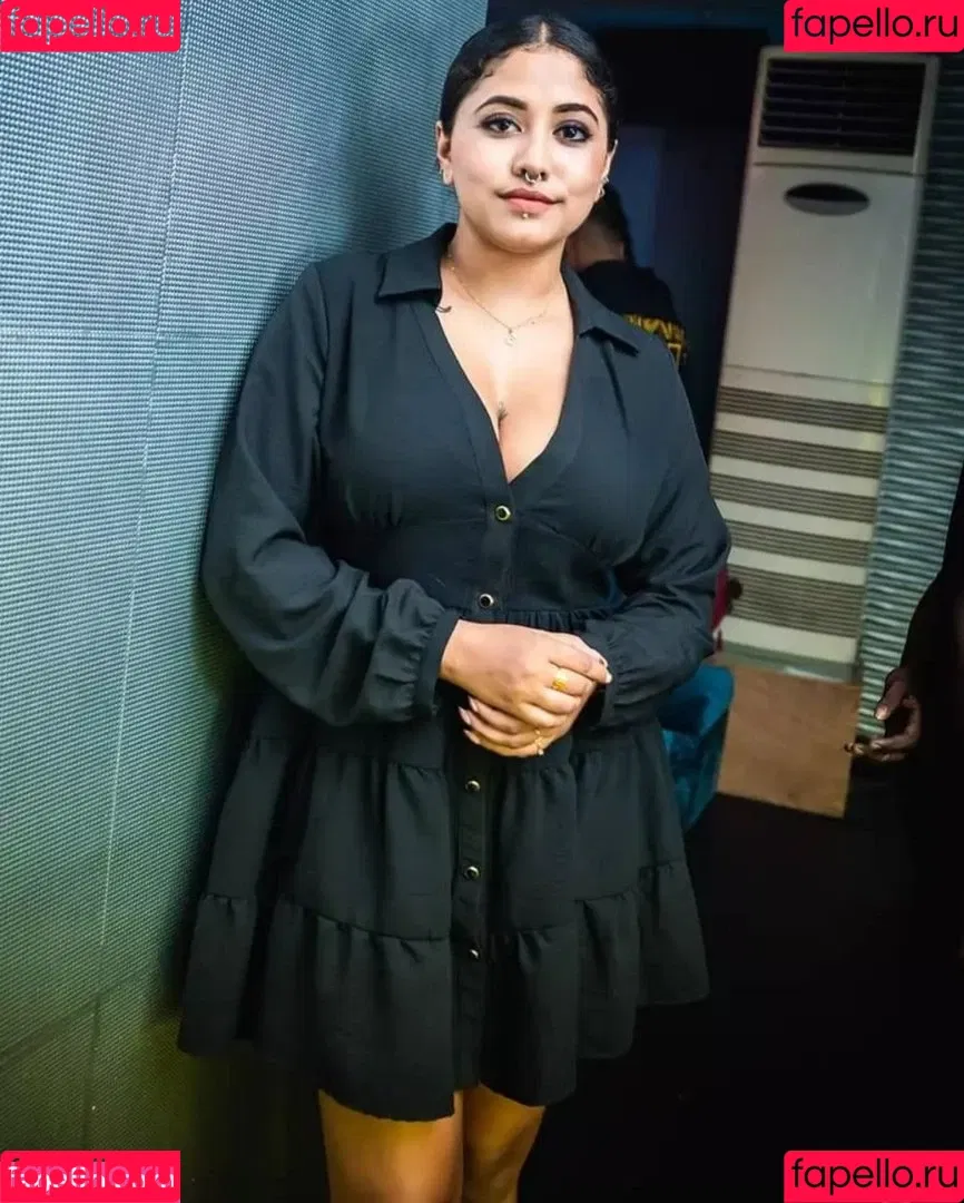 Yajnaseni Onlyfans Photo Gallery 