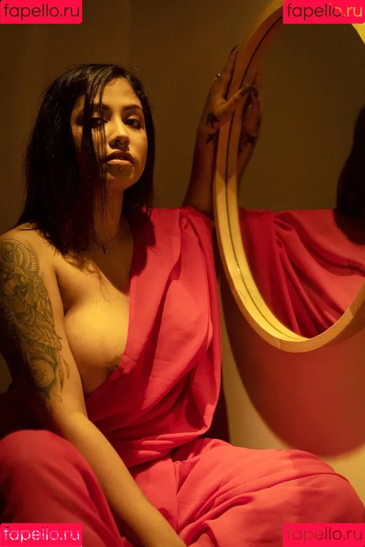 Yajnaseni Onlyfans Photo Gallery 