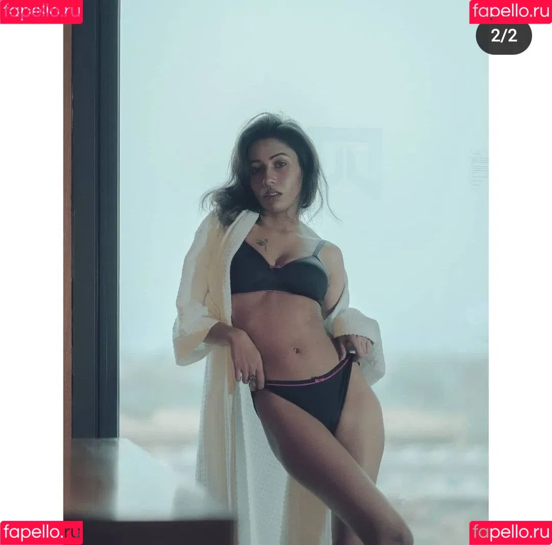 Yajnaseni Onlyfans Photo Gallery 