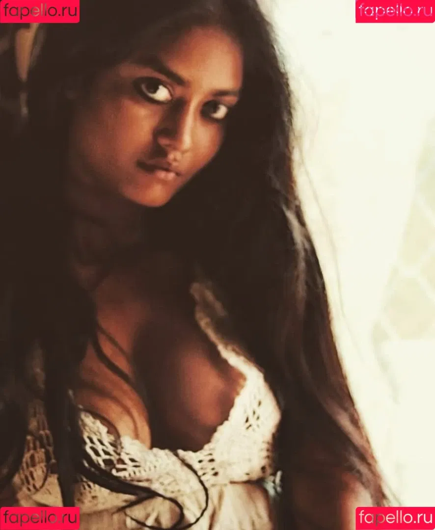 Yajnaseni Onlyfans Photo Gallery 