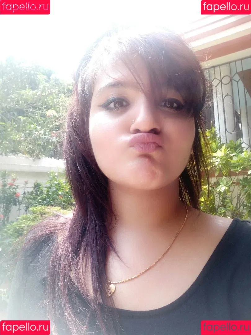 Yajnaseni Onlyfans Photo Gallery 