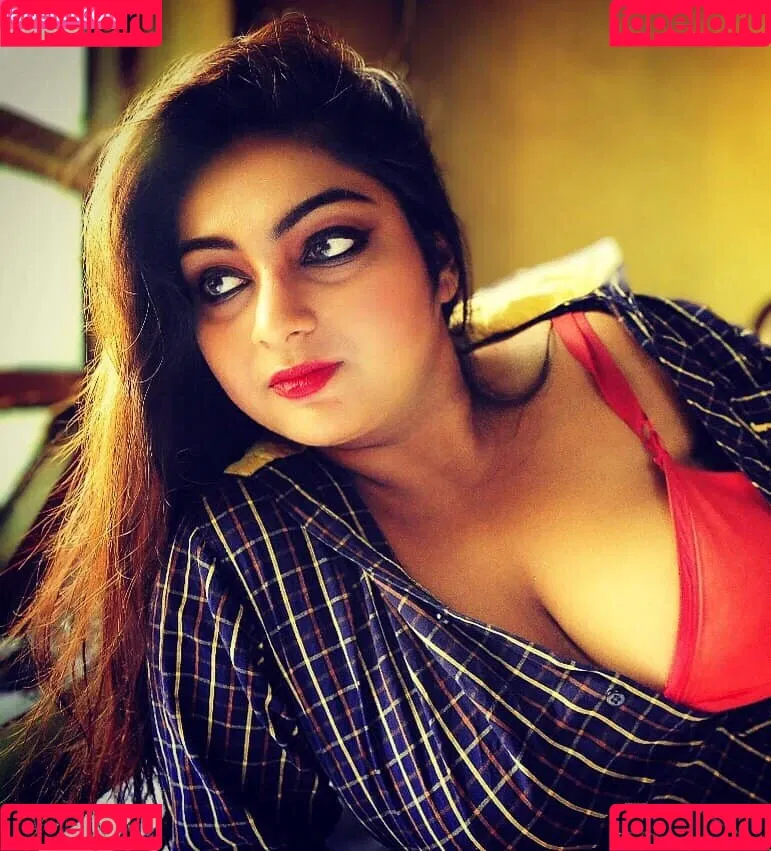 Yajnaseni Onlyfans Photo Gallery 