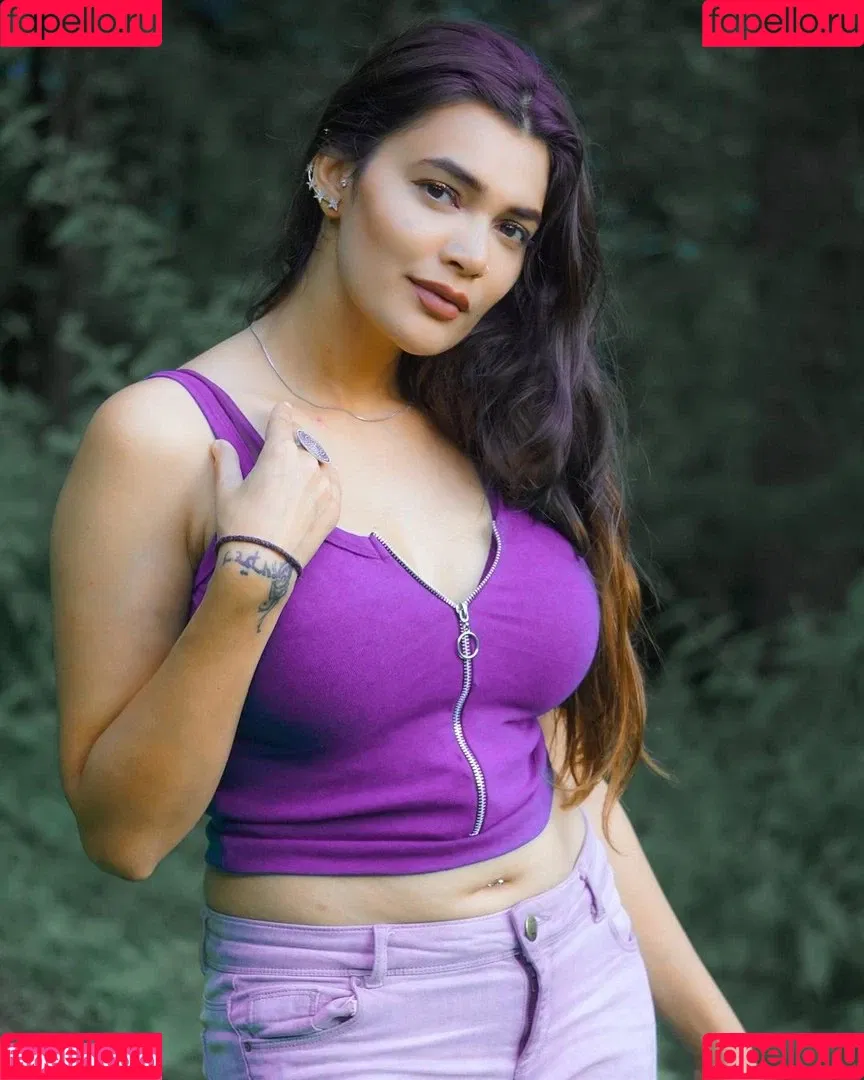 Yajnaseni Onlyfans Photo Gallery 