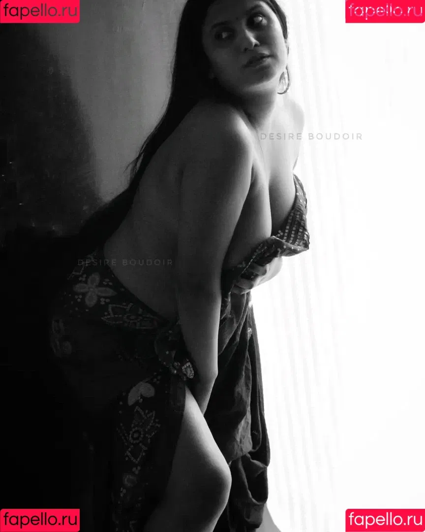 Yajnaseni Onlyfans Photo Gallery 