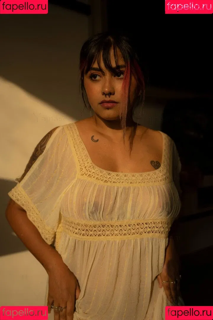 Yajnaseni Onlyfans Photo Gallery 