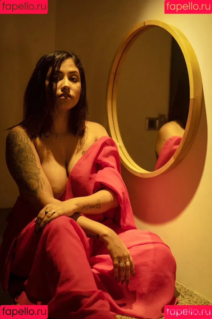 Yajnaseni Onlyfans Photo Gallery 