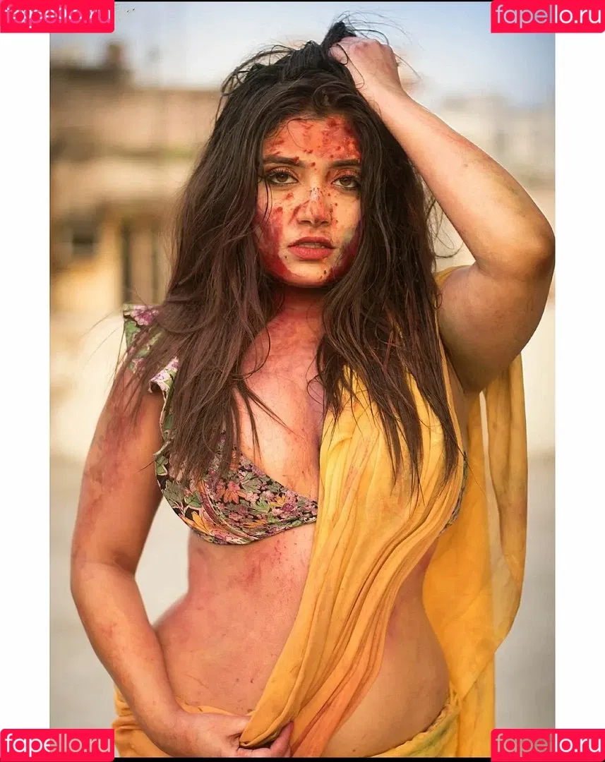 Yajnaseni Onlyfans Photo Gallery 