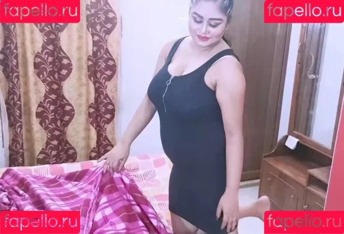 Yajnaseni Onlyfans Photo Gallery 