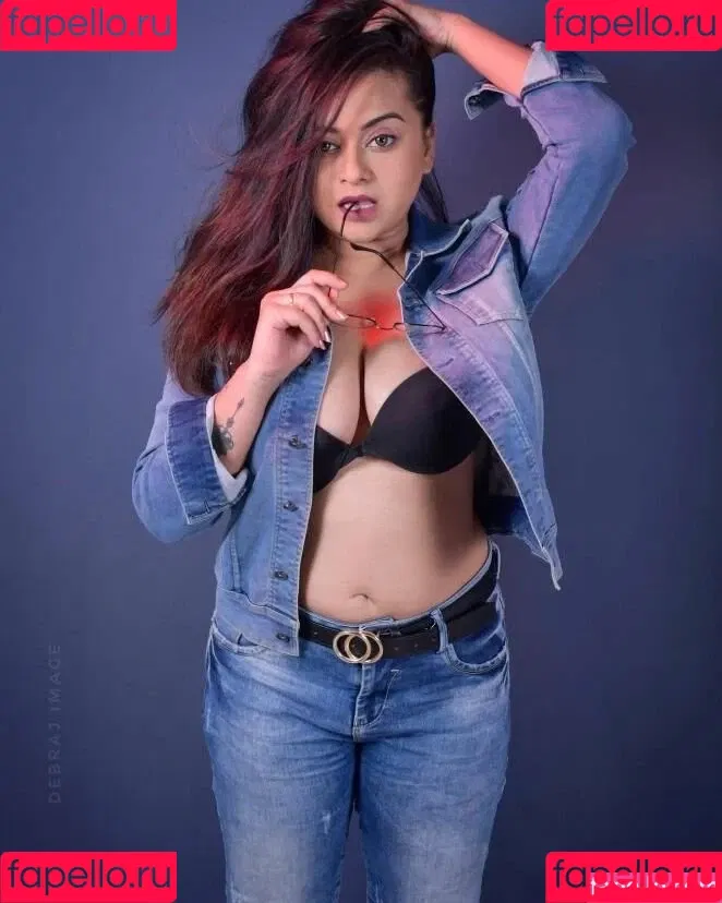 Yajnaseni Onlyfans Photo Gallery 