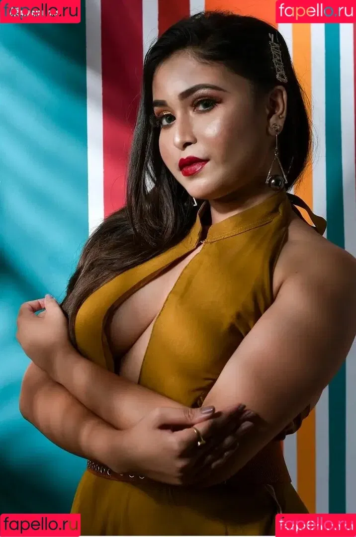 Yajnaseni Onlyfans Photo Gallery 